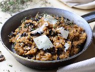 Рецепта Ориз с гъби и спанак на фурна